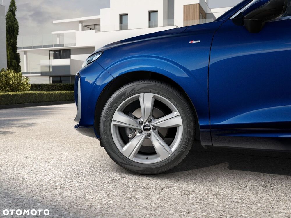 Audi Q3 Sportback - 6