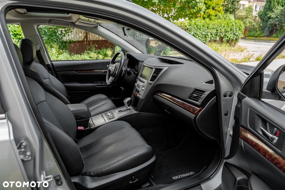 Subaru Outback 3.6 R Exclusive Navi - 22