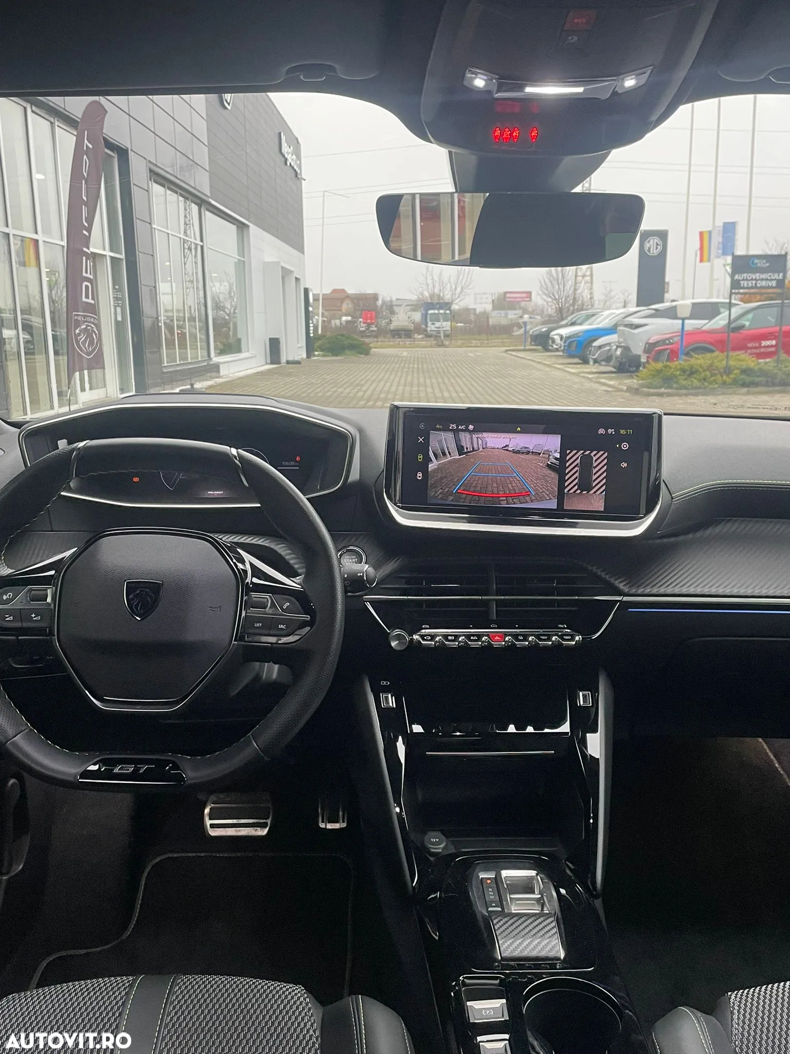 Peugeot 2008 e-2008 54 kWh GT - 6
