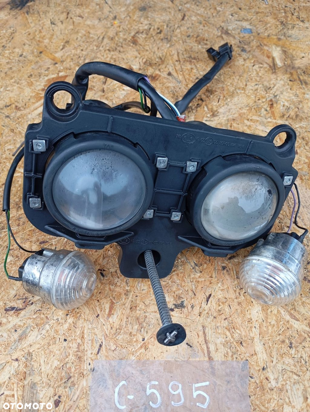 MALAGUTI PHANTOM 250 LAMPA PRZOD REFLEKTOR - 2