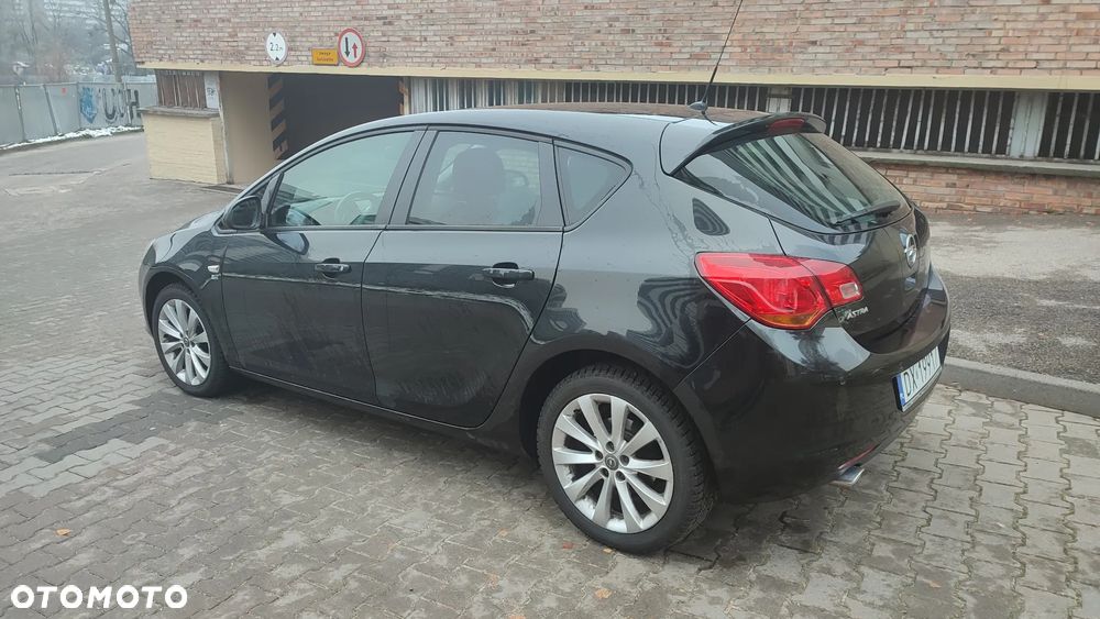 Opel Astra 1.4 Turbo - 9