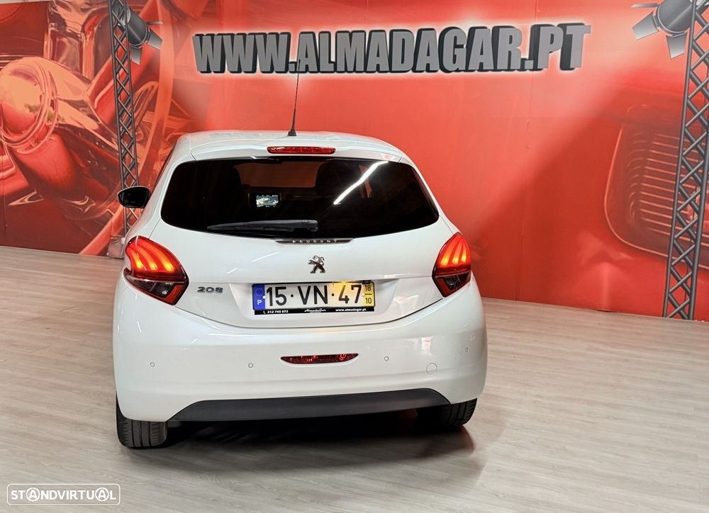 Peugeot 208 1.2 PureTech Signature - 4