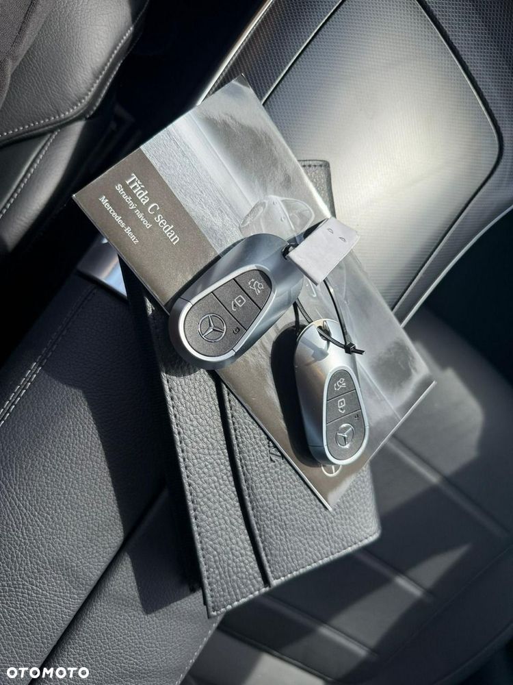 Mercedes-Benz Klasa C 200 mHEV 4-Matic Avantgarde - 37