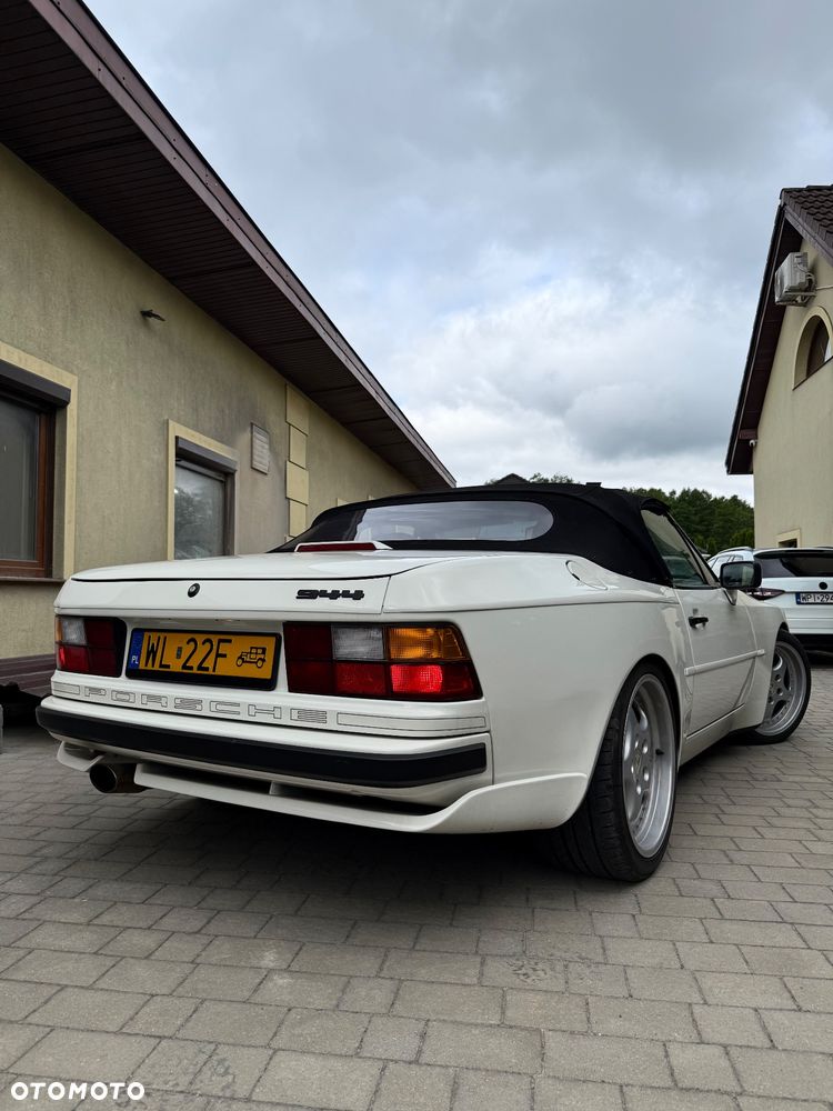 Porsche 944 3.0 S2 - 6