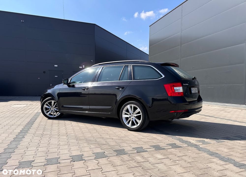 Skoda Octavia 2.0 TDI SCR Style DSG - 4