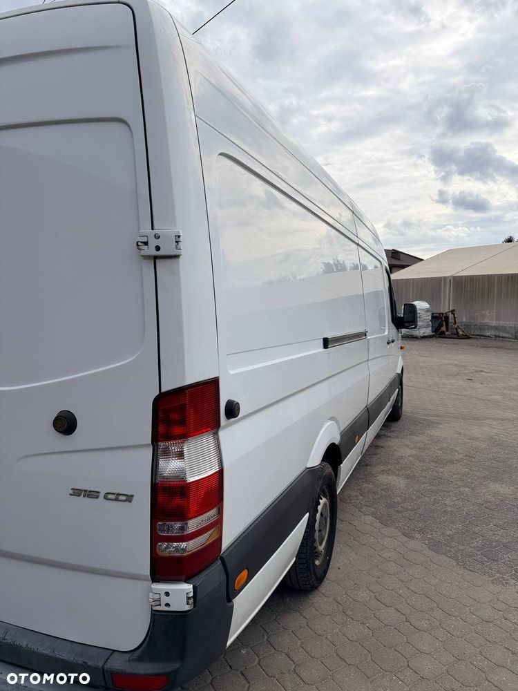 Mercedes-Benz SPRINTER - 14