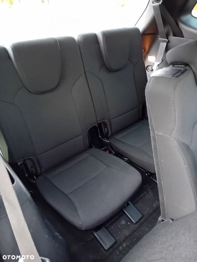 Kia Carens 1.6 GDI L 7os - 31