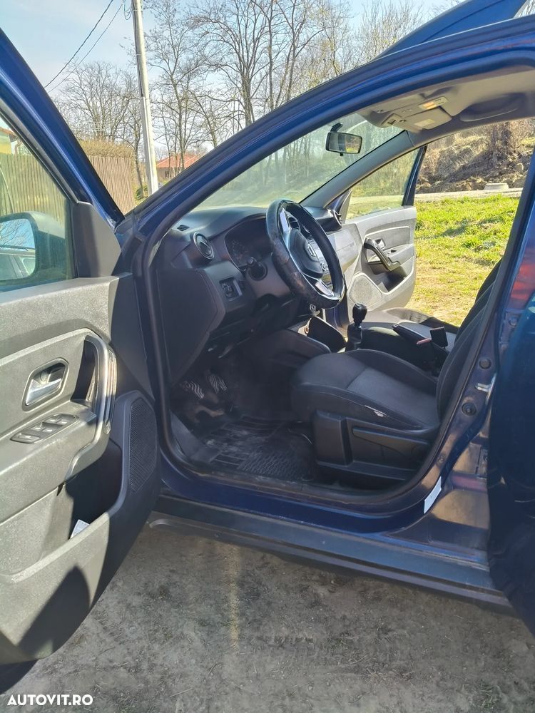 Dacia Duster 1.6 SCe 4WD Comfort - 13