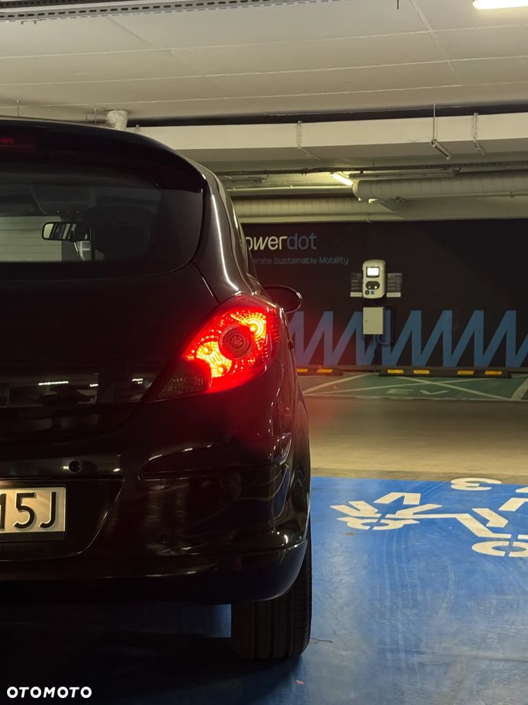 Opel Corsa 1.6 Turbo GSi - 17