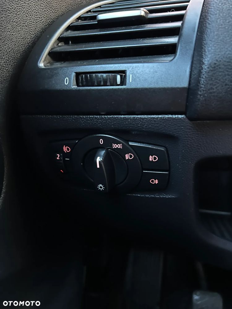 BMW Seria 1 118d - 26