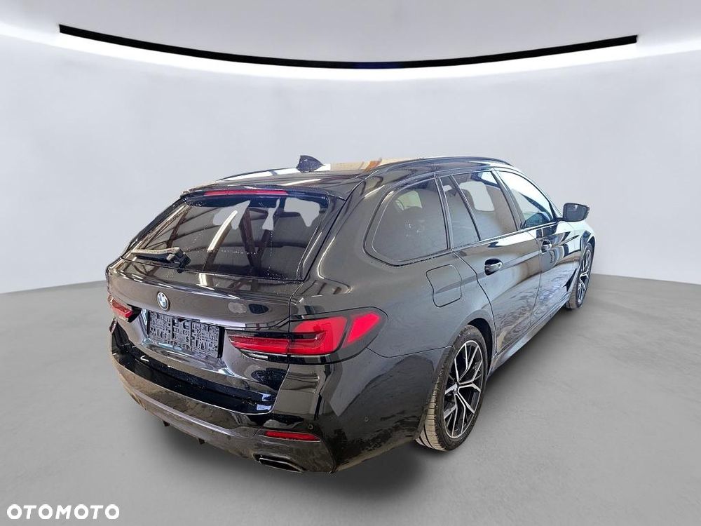 BMW Seria 5 540d xDrive M Sport Edition - 7