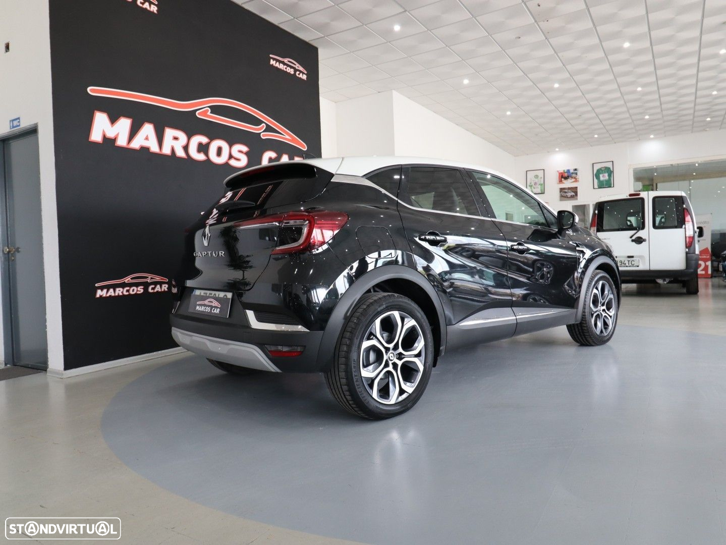 Renault Captur 1.0 TCe Exclusive - 4