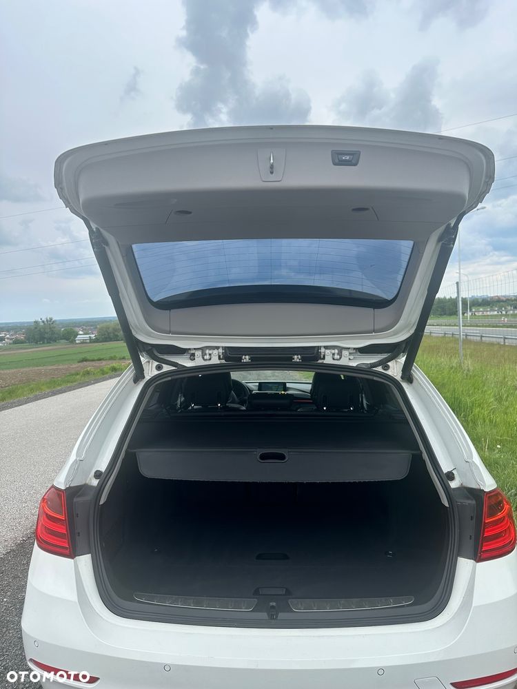 BMW Seria 3 320d Sport Line - 6