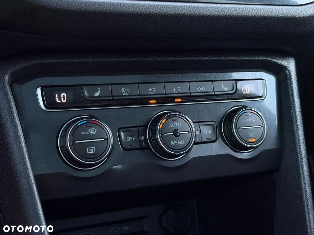Volkswagen Tiguan - 17