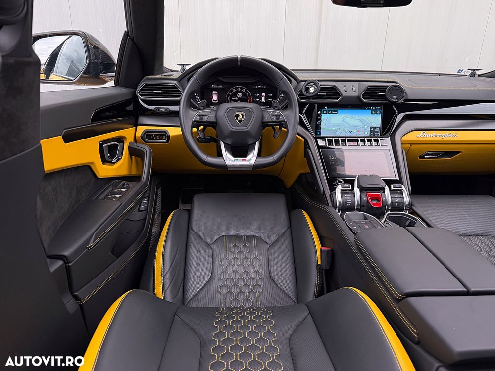 Lamborghini URUS - 20