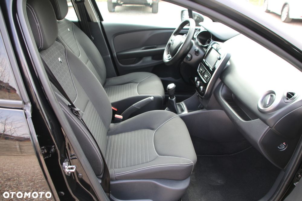 Renault Clio 1.2 16V 75 Limited - 17