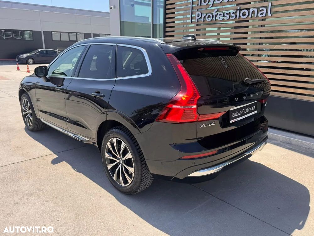 Volvo XC 60 B5 AT AWD MHEV Plus Dark - 7