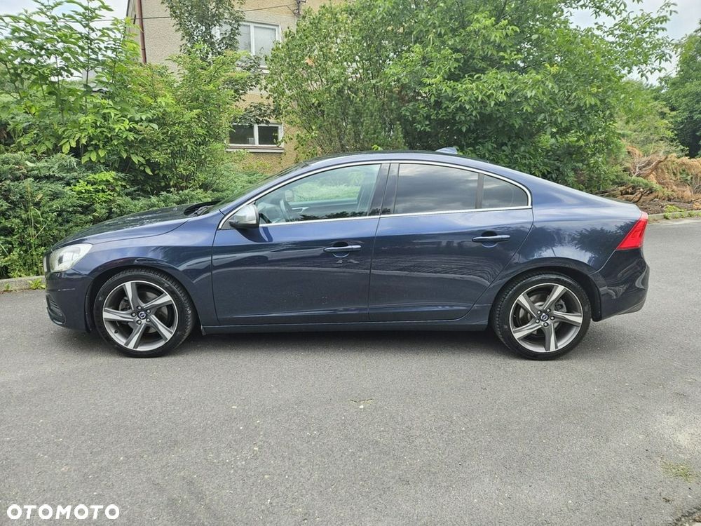 Volvo S60 D2 R-Design Momentum - 2
