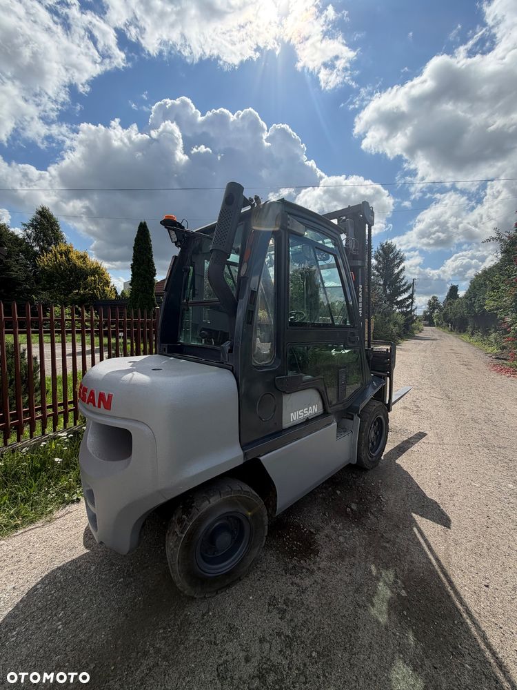 Nissan YG1D24300 - 5