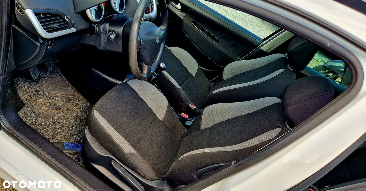 Peugeot 207 1.6 HDi 16V U Move - 28