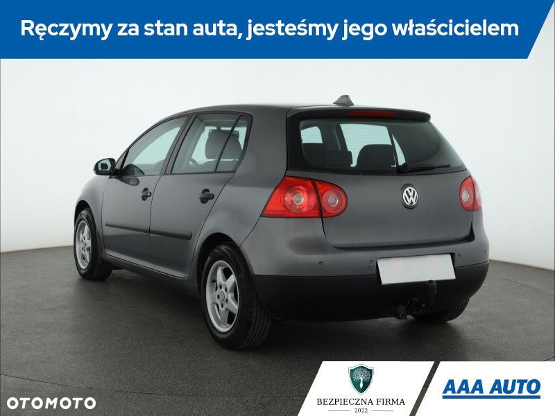 Volkswagen Golf - 5