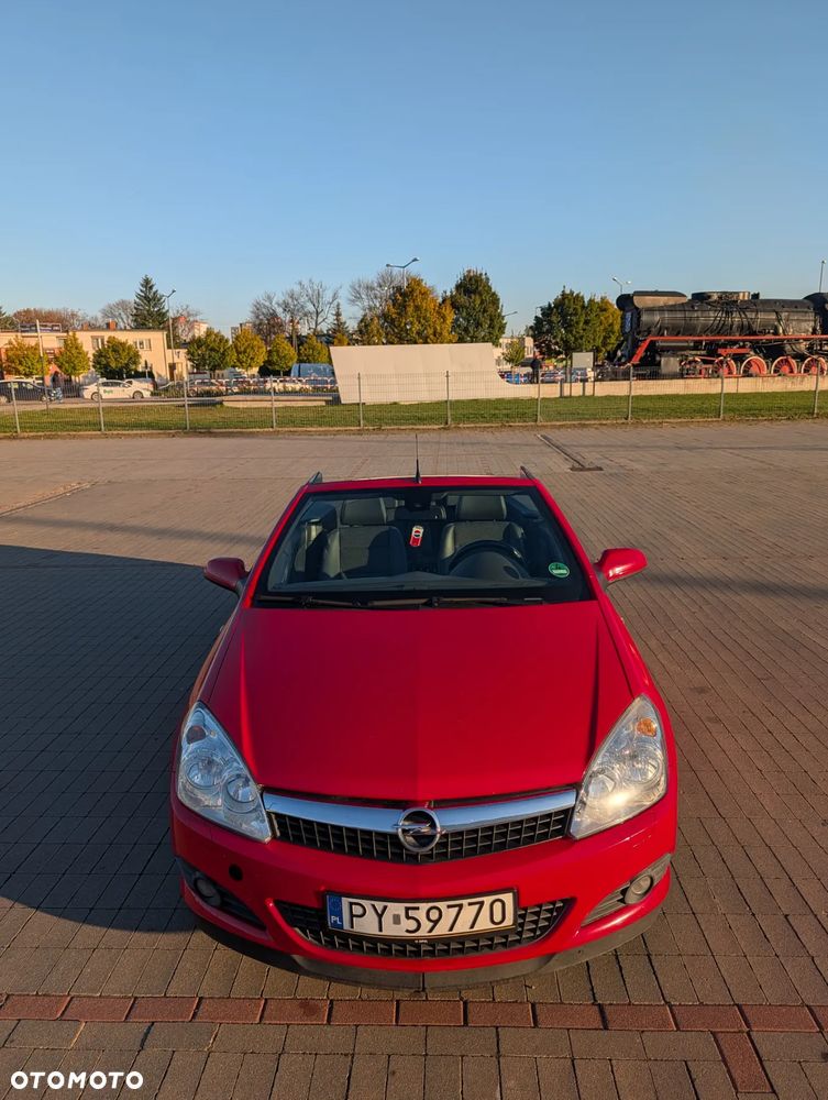 Opel Astra III GTC 1.9 CDTI Cosmo - 19