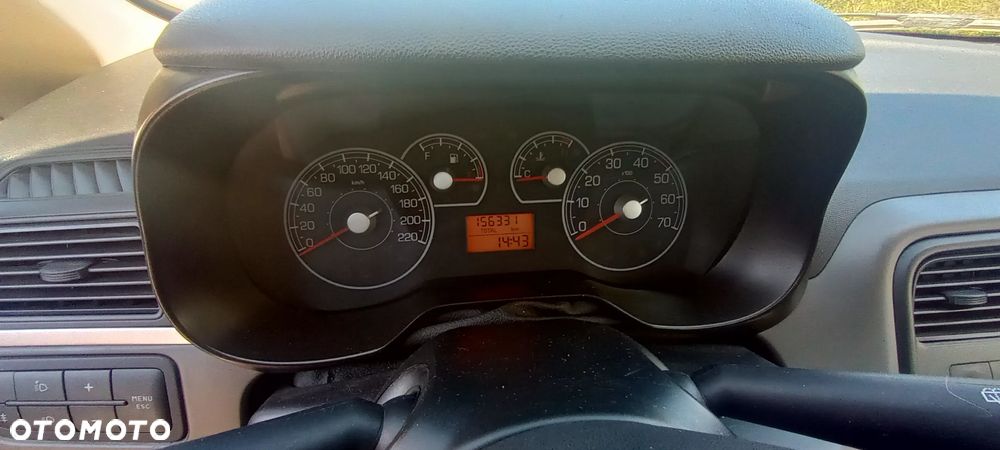 Fiat Punto 1.2 8V Active - 8