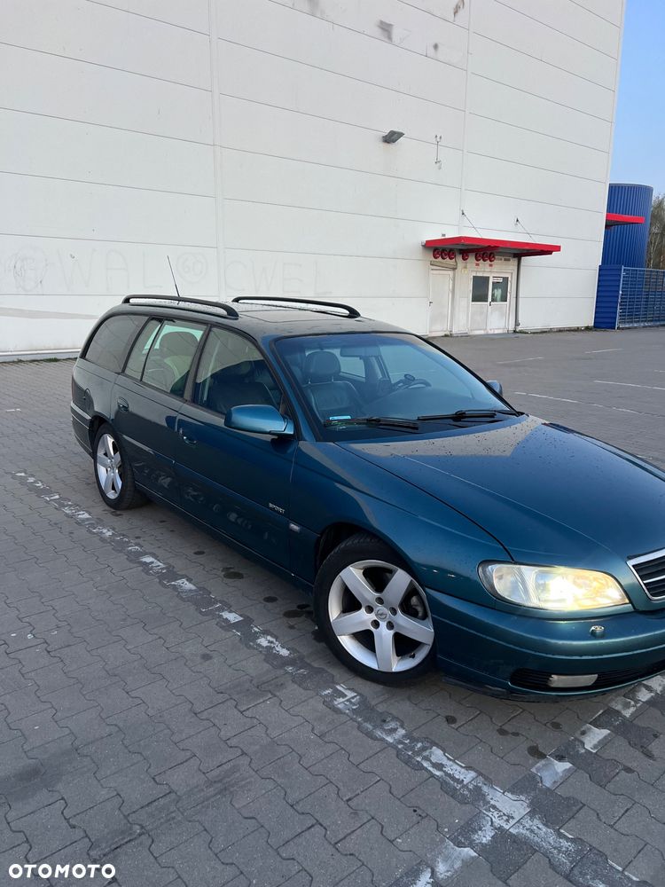 Opel Omega 3.2 Sport - 1