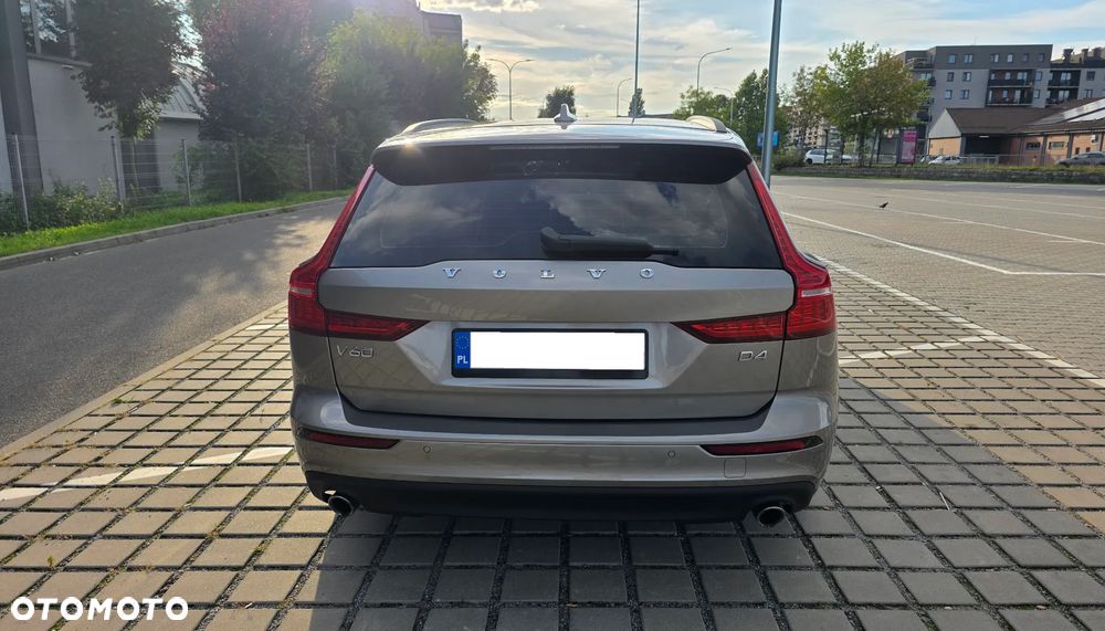 Volvo V60 D4 SCR Momentum - 5