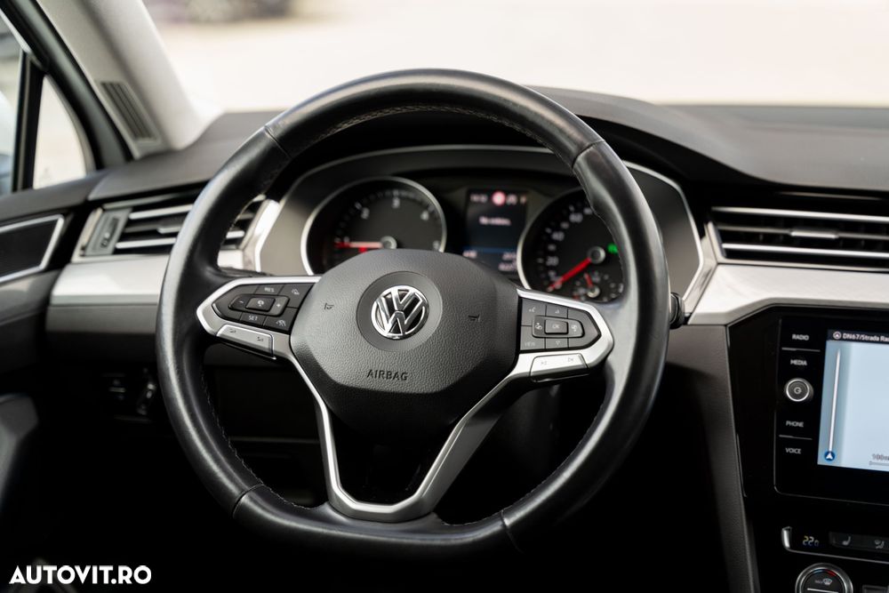 Volkswagen Passat 2.0 TDI DSG Comfortline - 19
