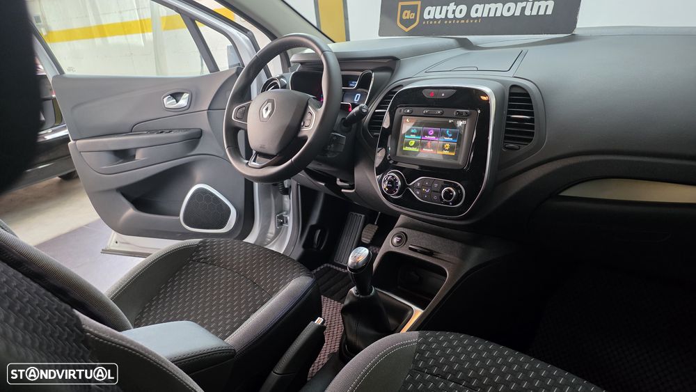 Renault Captur 0.9 TCE Exclusive - 23