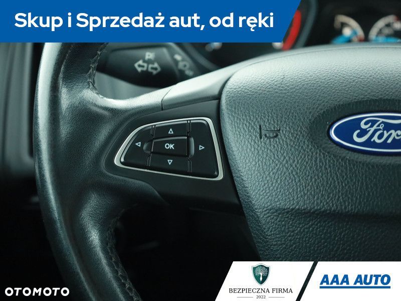 Ford Focus SW - 15