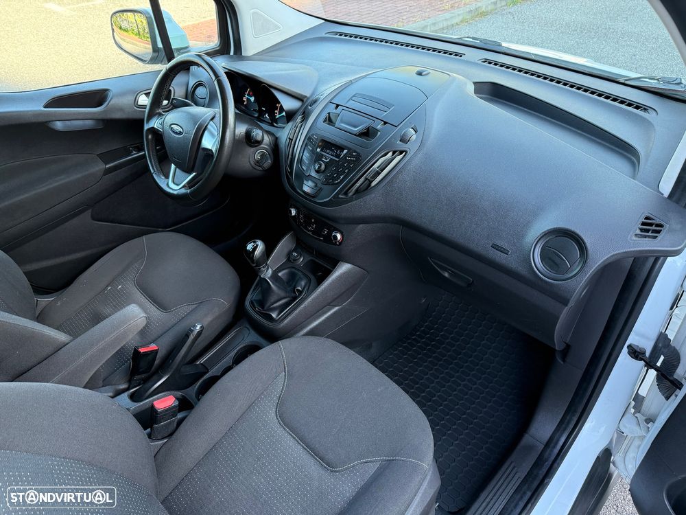 Ford Transit Courier 1.5 TDCI - 21