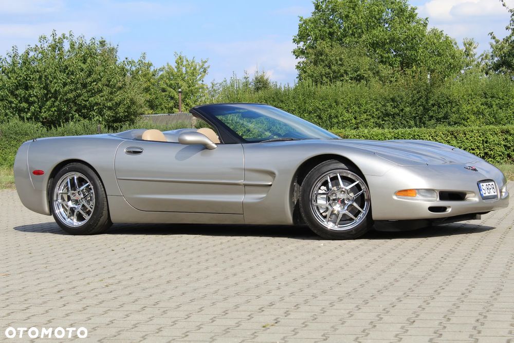 Chevrolet Corvette Cabrio SB - 12