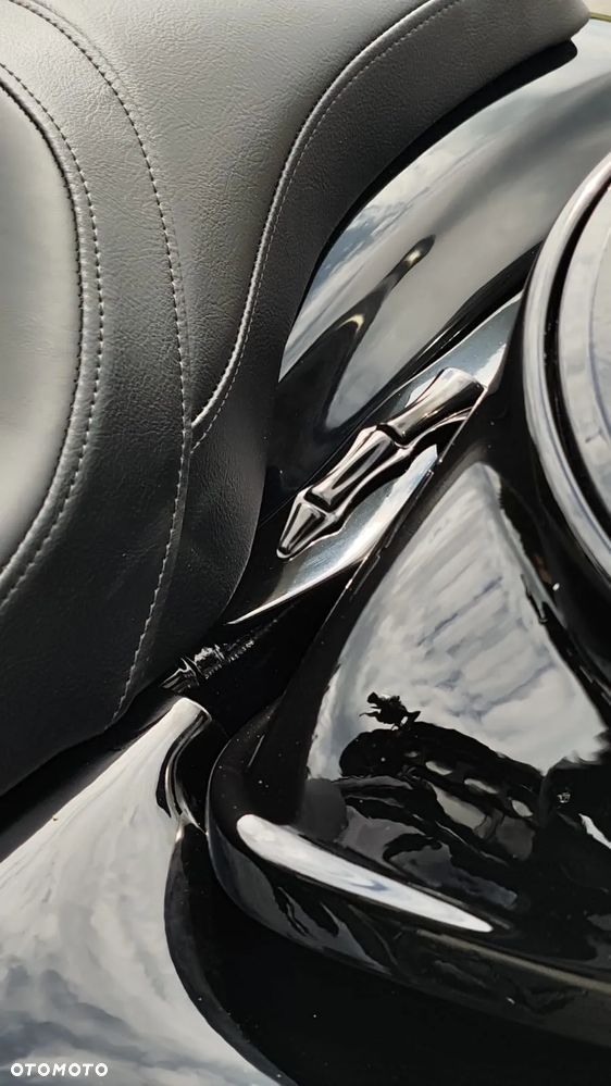 Harley-Davidson Touring Street Glide - 4