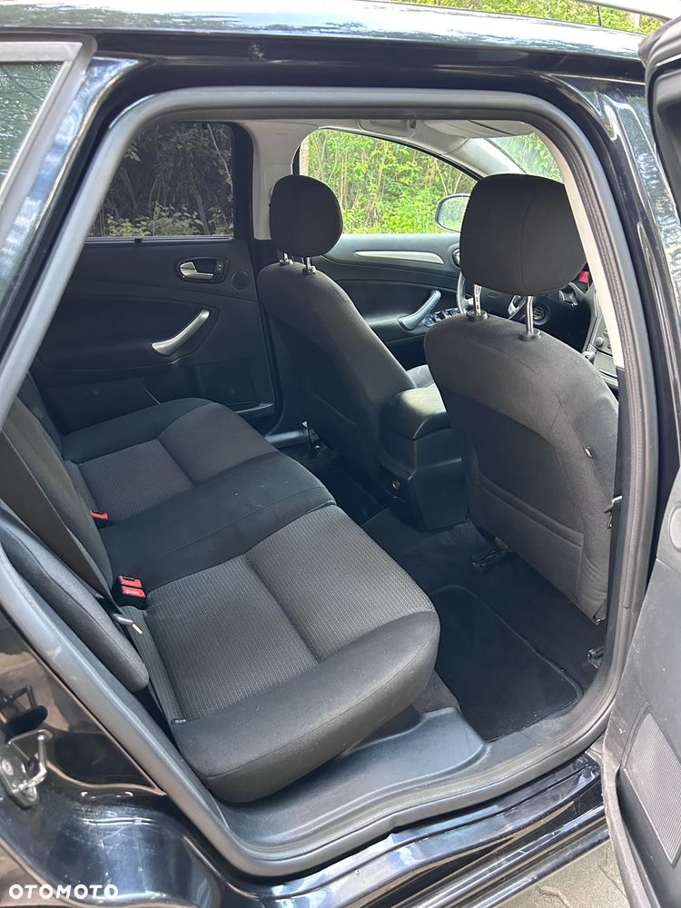 Ford Mondeo 2.0 Sport - 13