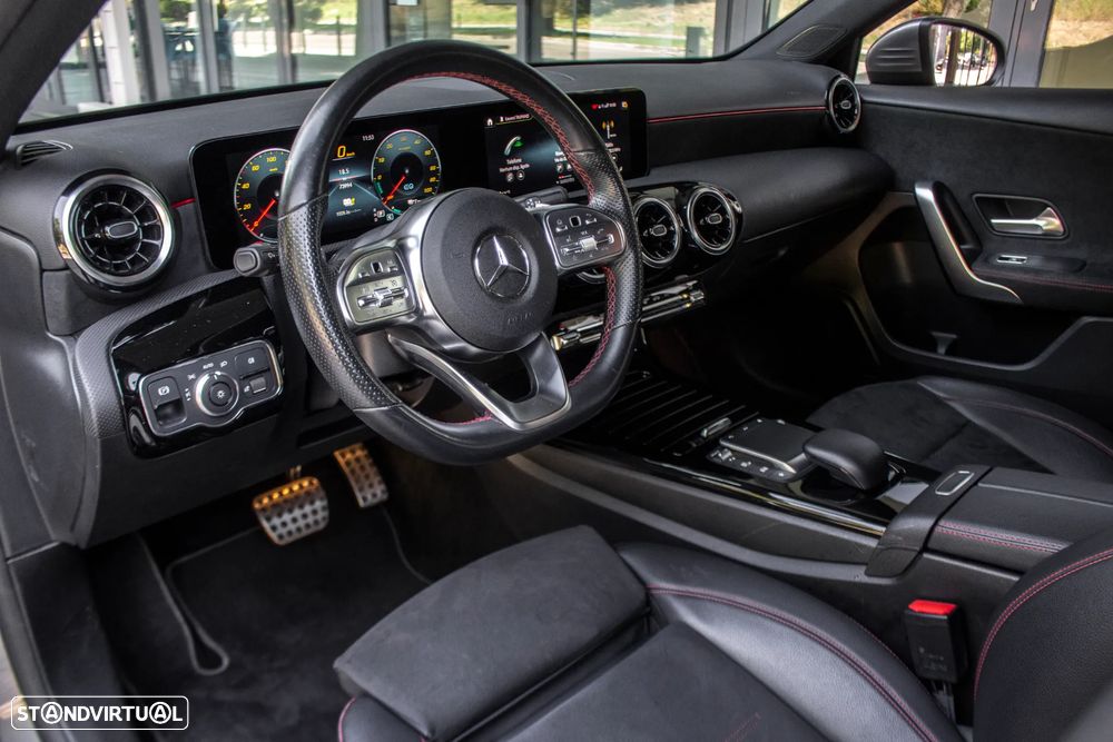 Mercedes-Benz A 250 e AMG Line - 25