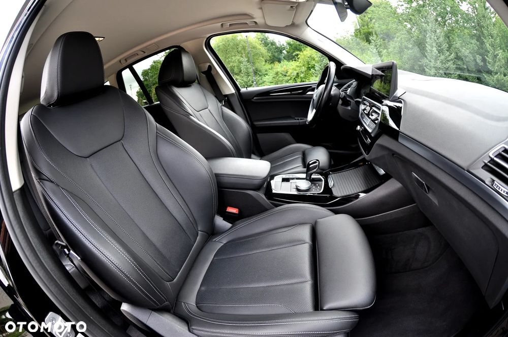 BMW X3 xDrive20d mHEV - 23