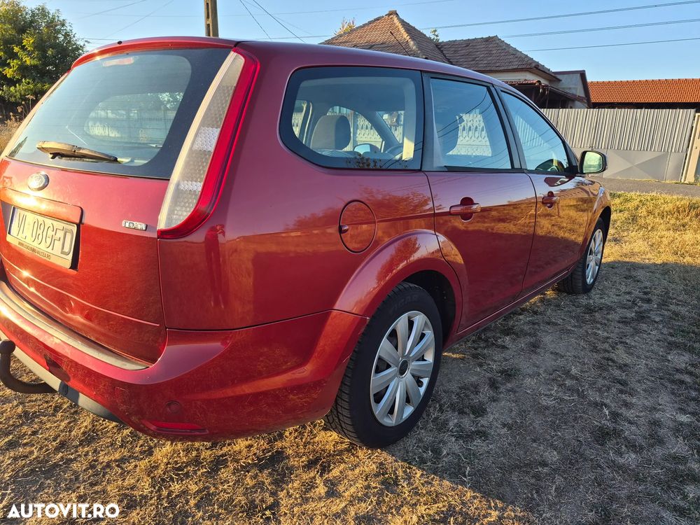 Ford Focus - 8