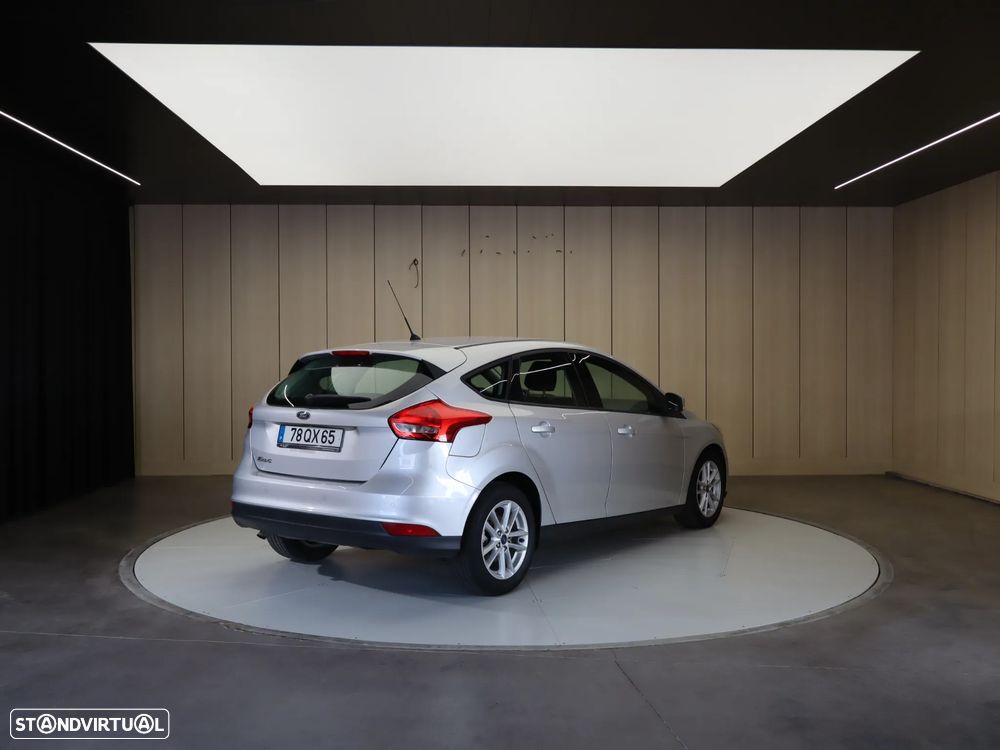 Ford Focus 1.5 TDCi Trend+ - 6