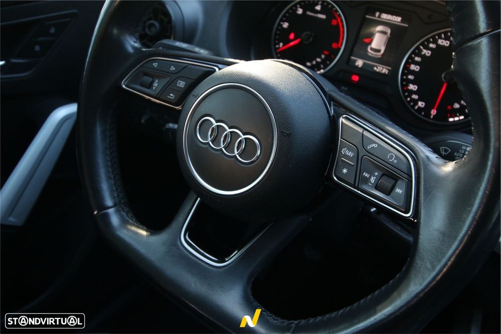 Audi Q2 1.6 TDI Design - 16