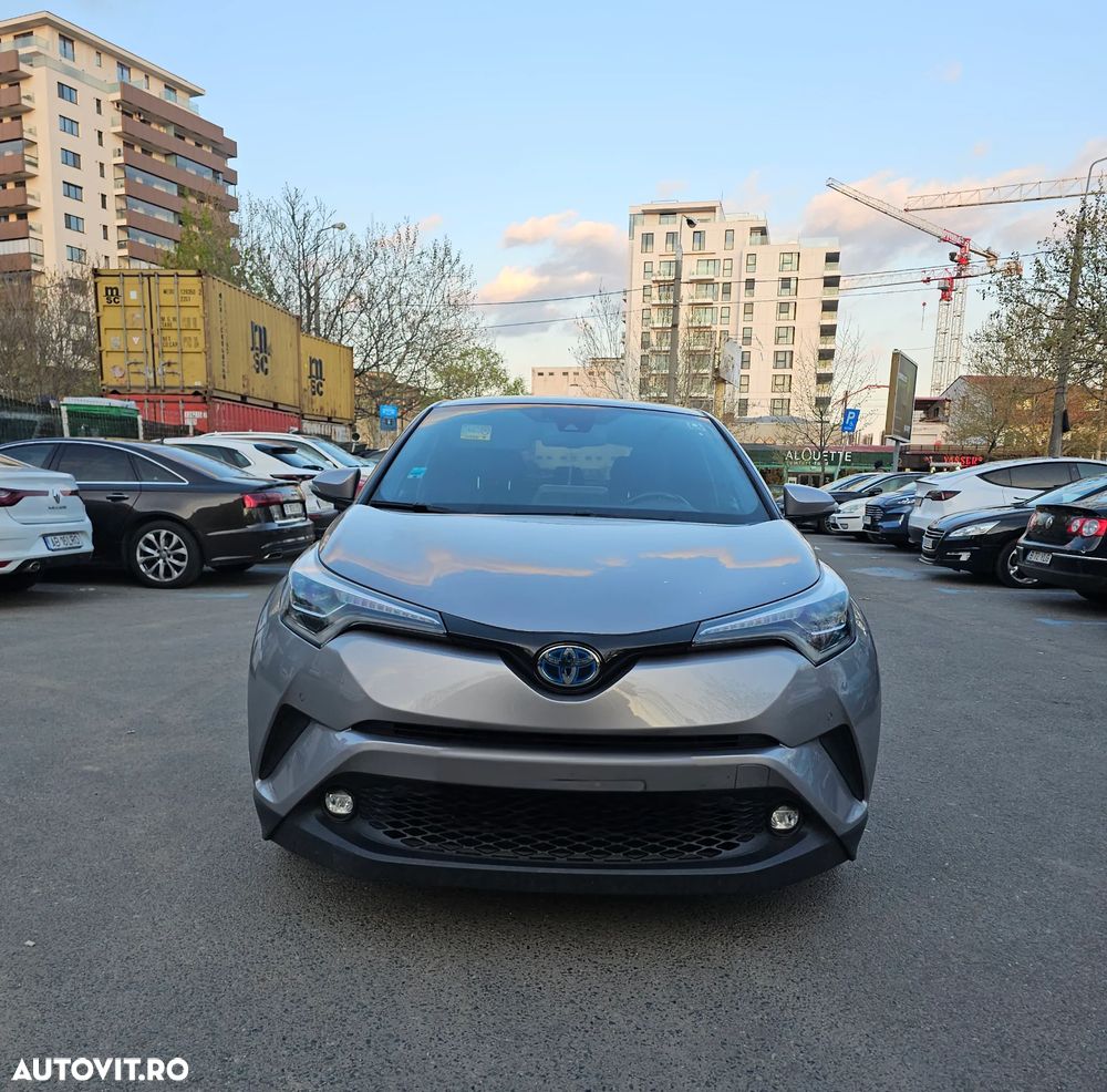 Toyota C-Hr 2017 photo 2