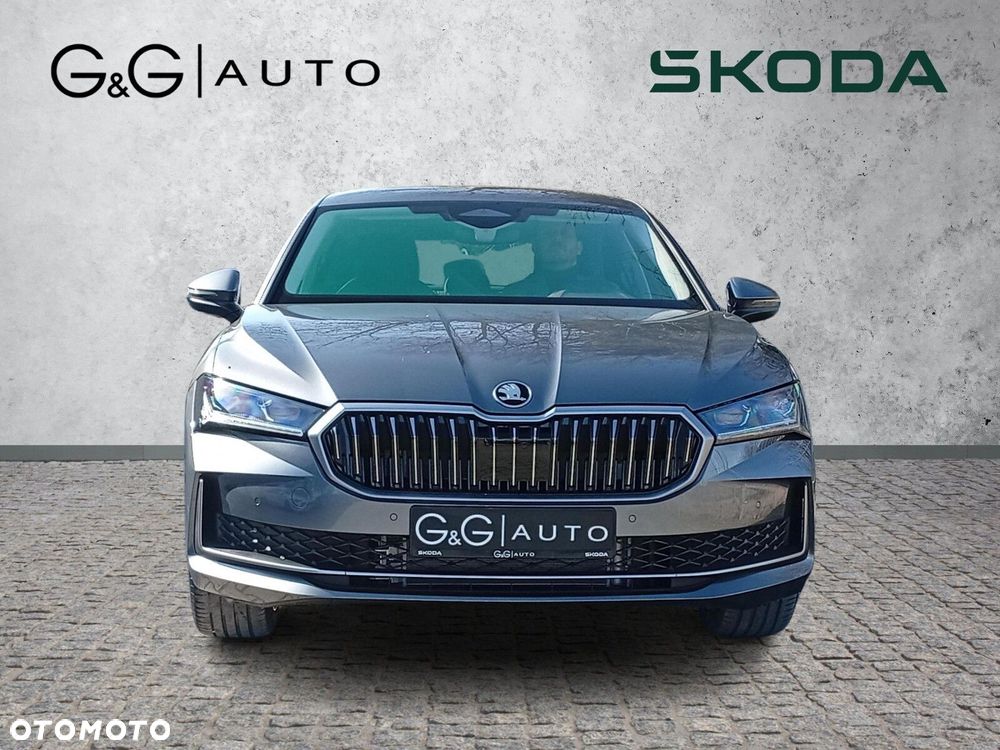 Skoda Superb 2.0 TDI SCR 4x4 Edition 130 DSG - 9
