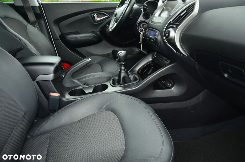 Hyundai ix35 1.7 CRDi Premium 2WD - 24