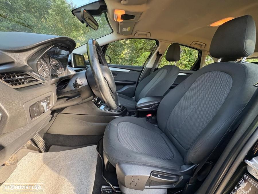 BMW 216 Active Tourer d Line Sport - 23