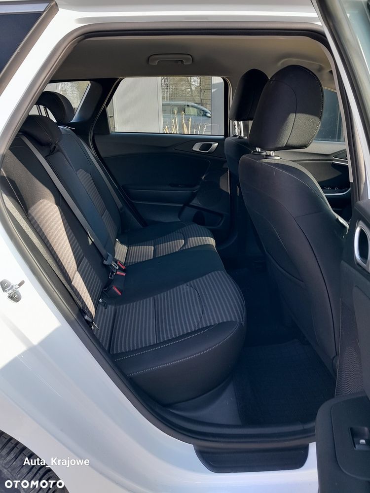 Kia Ceed 1.5 T-GDI M - 25