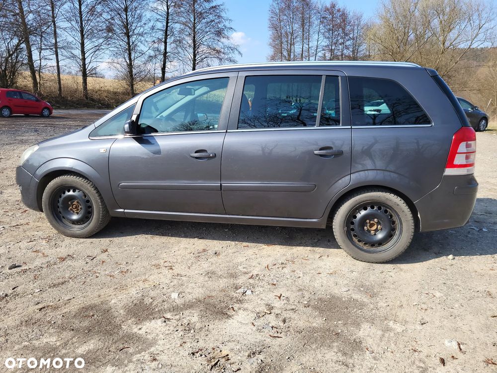 Opel Zafira 1.9 CDTI 111 - 8