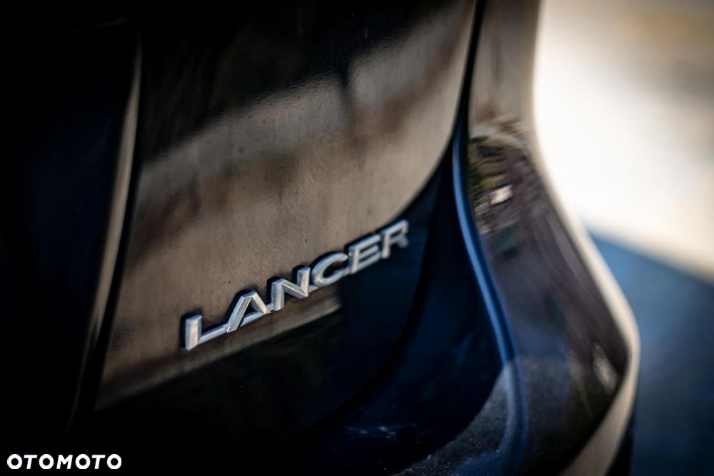 Mitsubishi Lancer 1.8 Invite - 16