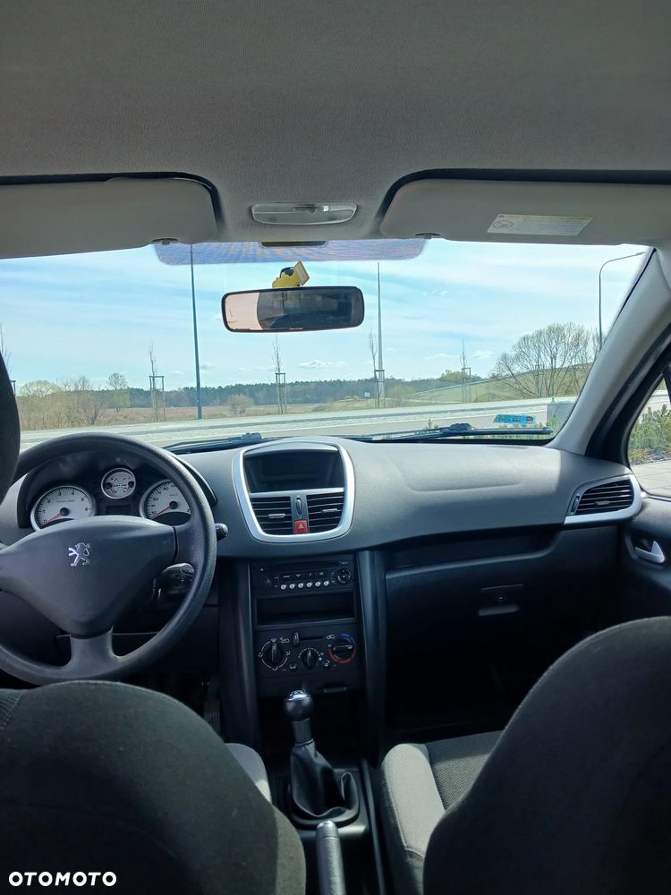 Peugeot 207 1.4 16V Presence - 6