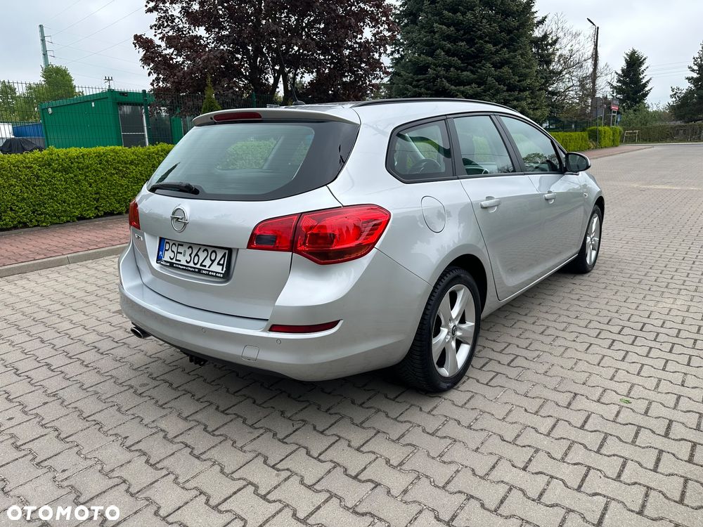 Opel Astra 1.4 T Sport - 8